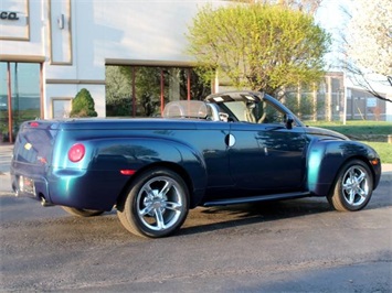 2005 Chevrolet SSR LS   - Photo 14 - Springfield, MO 65802