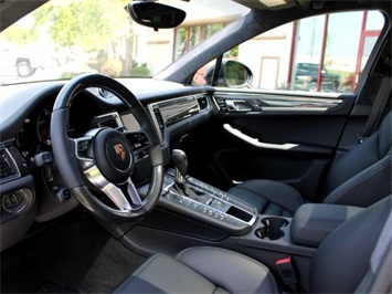 2015 Porsche Macan Turbo   - Photo 21 - Springfield, MO 65802