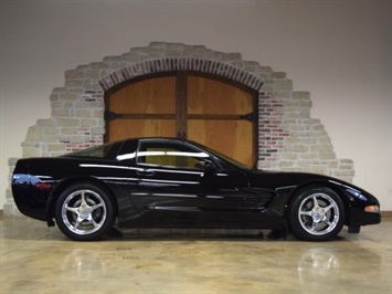 2001 Chevrolet Corvette   - Photo 3 - Springfield, MO 65802