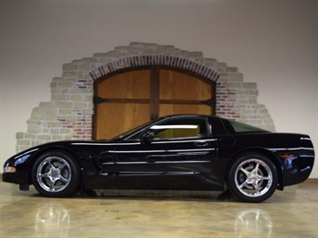 2001 Chevrolet Corvette   - Photo 1 - Springfield, MO 65802