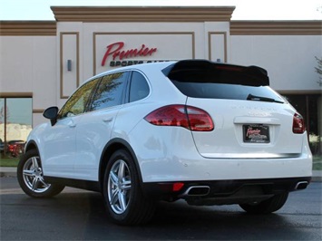 2013 Porsche Cayenne S   - Photo 6 - Springfield, MO 65802