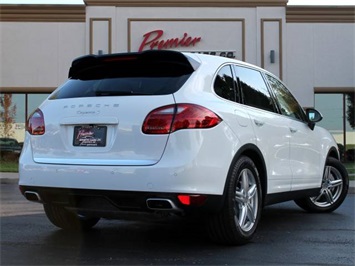 2013 Porsche Cayenne S   - Photo 8 - Springfield, MO 65802