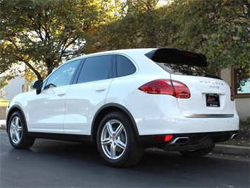 2013 Porsche Cayenne S   - Photo 12 - Springfield, MO 65802