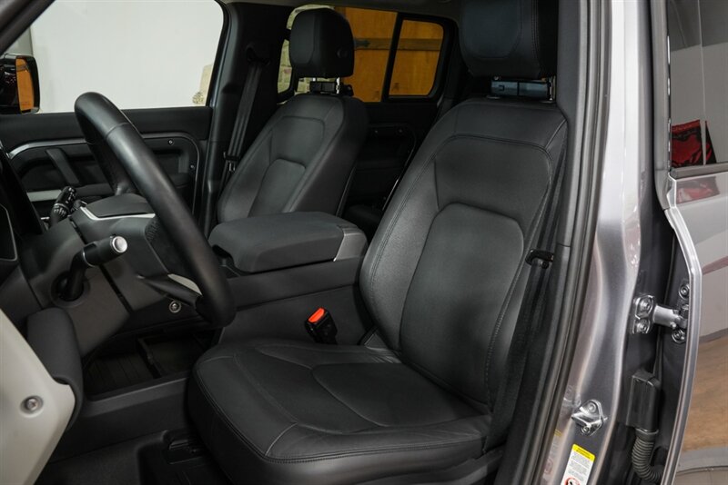 2023 Land Rover Defender 130 SE  