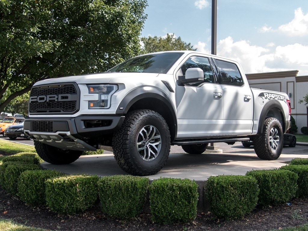 2018 Ford F-150 Raptor - Photo 1 - Springfield, MO 65802
