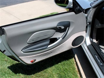 2001 Porsche Boxster S   - Photo 13 - Springfield, MO 65802