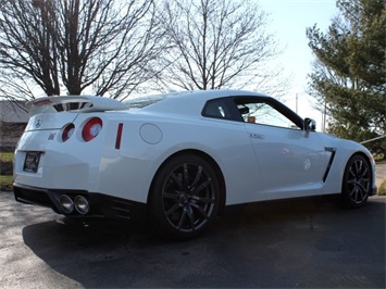 2013 Nissan GT-R Premium Edition   - Photo 13 - Springfield, MO 65802