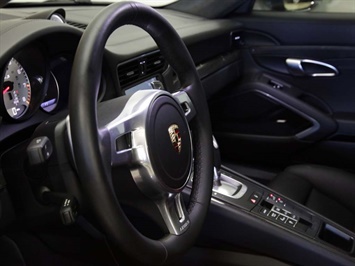 2015 Porsche 911 Turbo S   - Photo 18 - Springfield, MO 65802