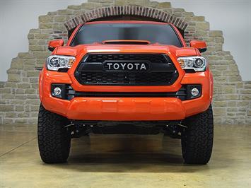 2017 Toyota Tacoma TRD Sport   - Photo 5 - Springfield, MO 65802