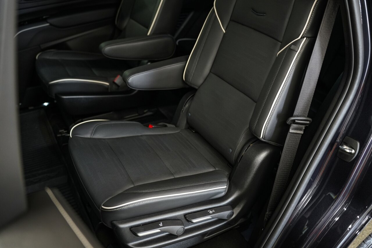 2023 Cadillac Escalade Premium Luxury - Photo 47 - Springfield, MO 65802