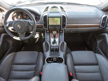 2011 Porsche Cayenne Turbo   - Photo 2 - Springfield, MO 65802