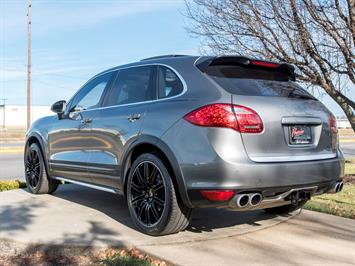 2011 Porsche Cayenne Turbo   - Photo 26 - Springfield, MO 65802