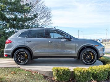 2011 Porsche Cayenne Turbo   - Photo 23 - Springfield, MO 65802