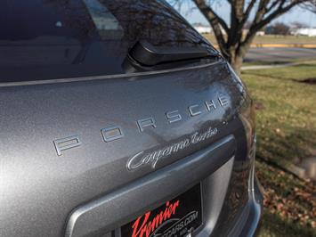 2011 Porsche Cayenne Turbo   - Photo 40 - Springfield, MO 65802