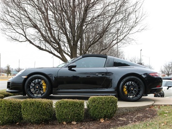 2018 Porsche 911 Targa 4 GTS   - Photo 28 - Springfield, MO 65802