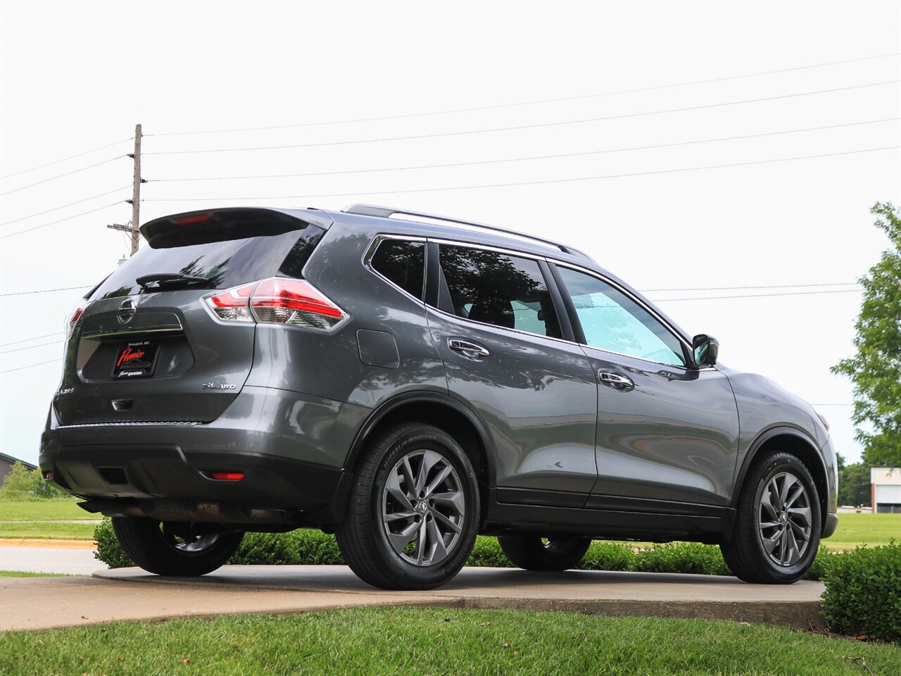 2016 Nissan Rogue SL - Photo 26 - Springfield, MO 65802