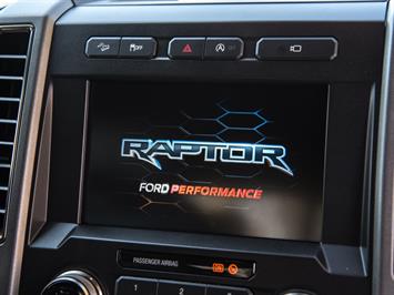 2017 Ford F-150 Raptor   - Photo 14 - Springfield, MO 65802