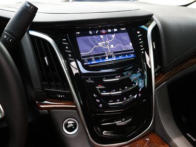 2019 Cadillac Escalade Luxury   - Photo 18 - Springfield, MO 65802