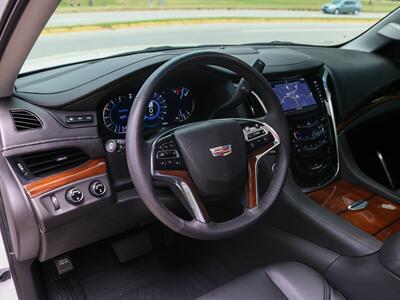 2019 Cadillac Escalade Luxury   - Photo 32 - Springfield, MO 65802