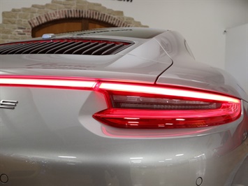 2017 Porsche 911 Carrera 4S   - Photo 36 - Springfield, MO 65802