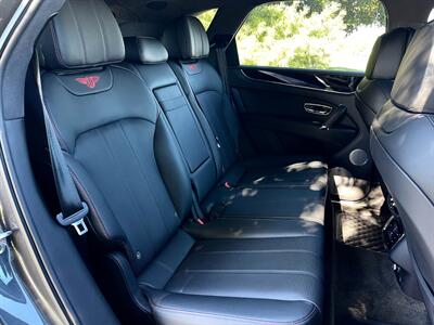 2018 Bentley Bentayga Onyx Edition   - Photo 27 - Springfield, MO 65802