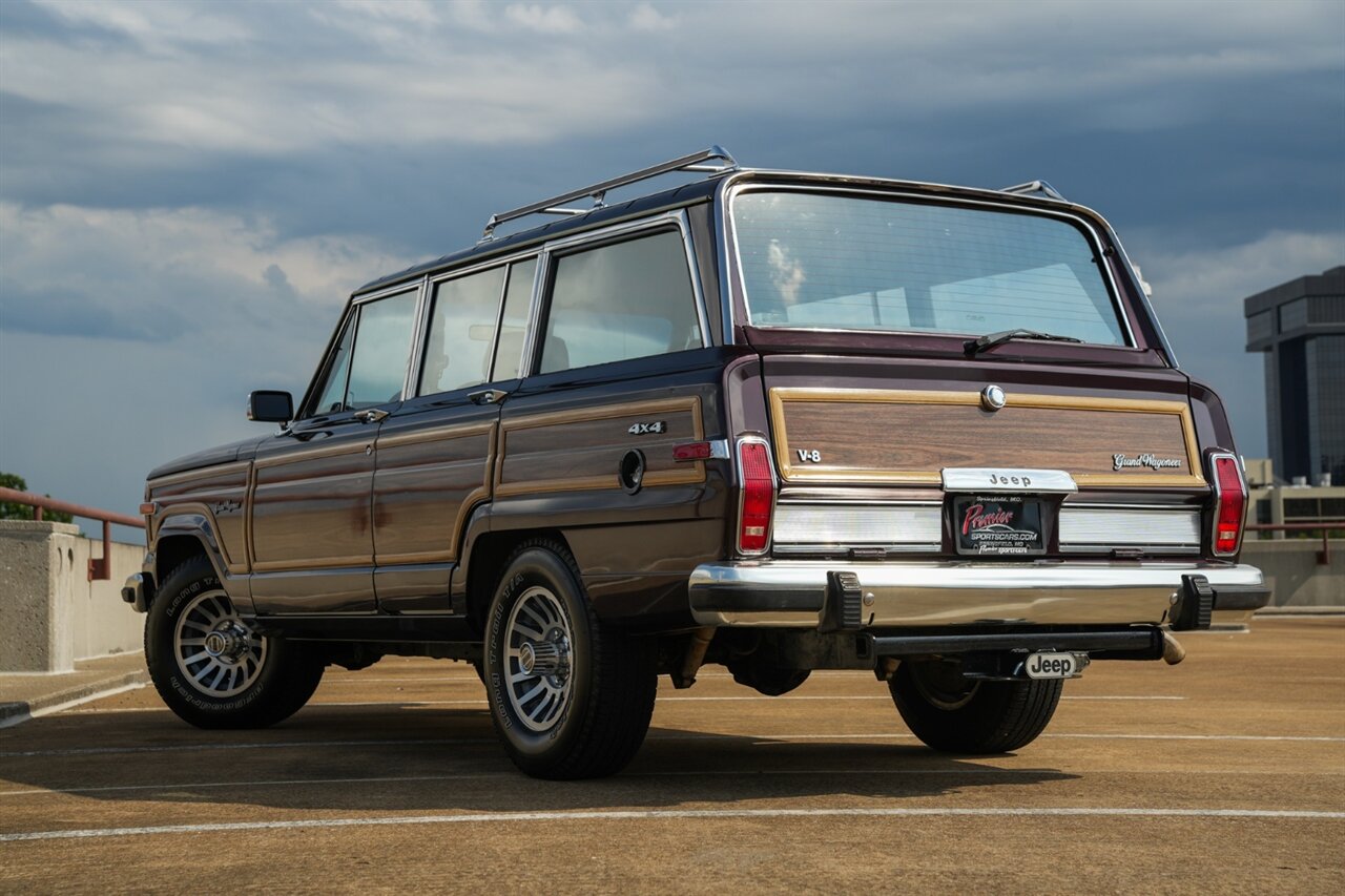 1990 Jeep Grand Wagoneer - Photo 8 - Springfield, MO 65802