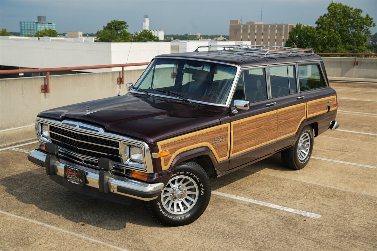 1990 Jeep Grand Wagoneer - Photo 3 - Springfield, MO 65802
