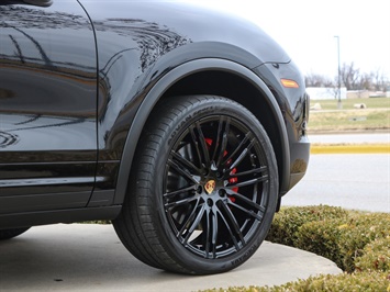 2018 Porsche Cayenne S   - Photo 47 - Springfield, MO 65802