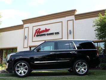 2015 Cadillac Escalade Luxury   - Photo 1 - Springfield, MO 65802