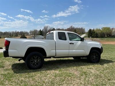 2019 Toyota Tacoma SR   - Photo 2 - Springfield, MO 65802