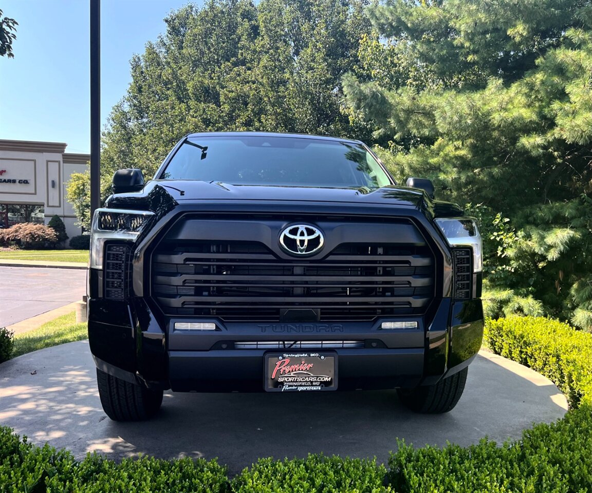 2022 Toyota Tundra SR5