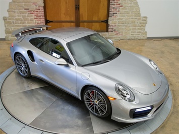 2017 Porsche 911 Turbo   - Photo 11 - Springfield, MO 65802