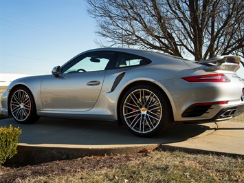 2017 Porsche 911 Turbo   - Photo 31 - Springfield, MO 65802