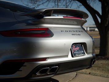 2017 Porsche 911 Turbo   - Photo 30 - Springfield, MO 65802