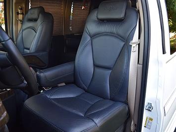 2014 GMC Savana 2500   - Photo 2 - Springfield, MO 65802