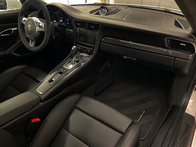 2015 Porsche 911 Turbo   - Photo 17 - Springfield, MO 65802