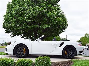 2015 Porsche 911 Turbo S Cabriolet   - Photo 16 - Springfield, MO 65802