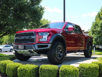 2018 Ford F-150 Raptor   - Photo 1 - Springfield, MO 65802