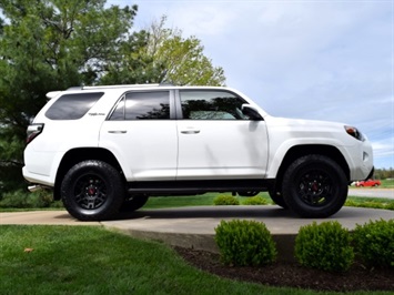 2015 Toyota 4Runner TRD Pro   - Photo 15 - Springfield, MO 65802