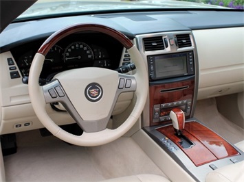 2006 Cadillac XLR   - Photo 17 - Springfield, MO 65802