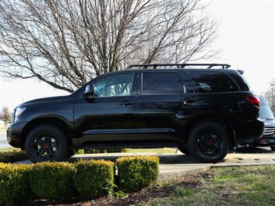 2020 Toyota Sequoia SR5   - Photo 6 - Springfield, MO 65802