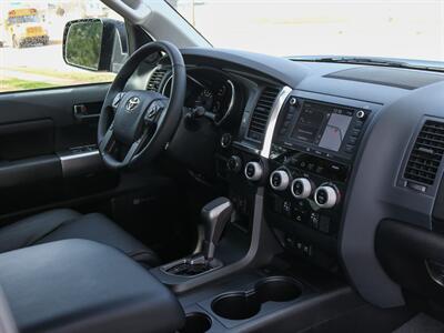 2020 Toyota Sequoia SR5   - Photo 26 - Springfield, MO 65802