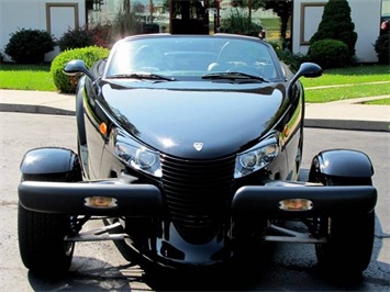 2000 Plymouth Prowler   - Photo 12 - Springfield, MO 65802