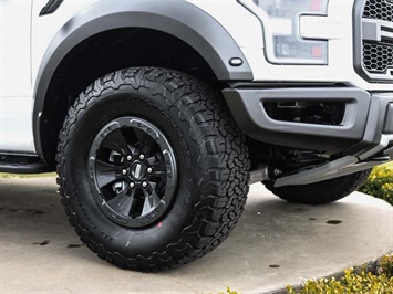 2018 Ford F-150 Raptor   - Photo 18 - Springfield, MO 65802