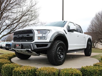 2018 Ford F-150 Raptor   - Photo 1 - Springfield, MO 65802