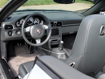 2007 Porsche 911 Carrera S Cabriolet   - Photo 13 - Springfield, MO 65802