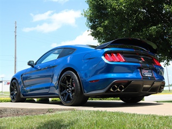 2017 Ford Mustang Shelby GT350R   - Photo 35 - Springfield, MO 65802