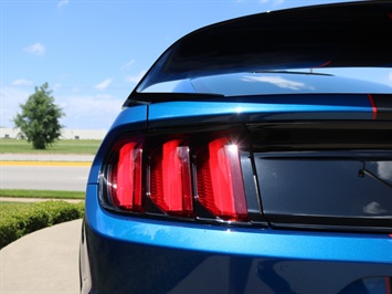 2017 Ford Mustang Shelby GT350R   - Photo 43 - Springfield, MO 65802