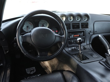 2002 Dodge Viper GTS   - Photo 31 - Springfield, MO 65802