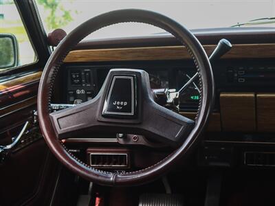 1988 Jeep Grand Wagoneer   - Photo 9 - Springfield, MO 65802